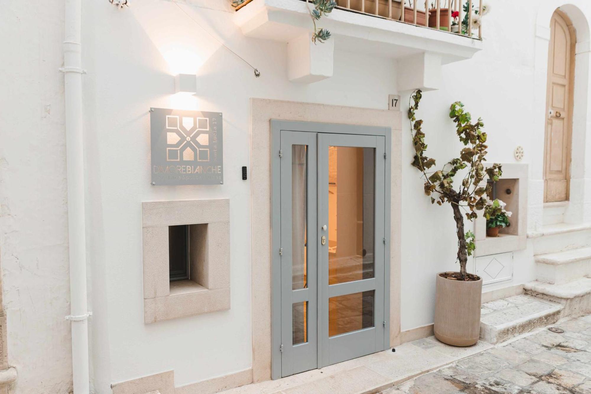 Apartment Dimore Bianche Santa Lucia 17 *